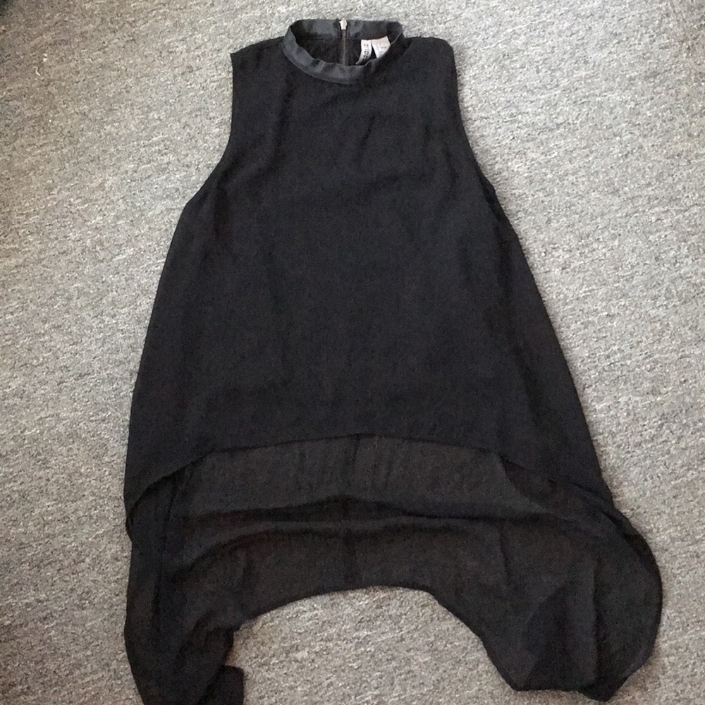 Black Sleeveless Blouse